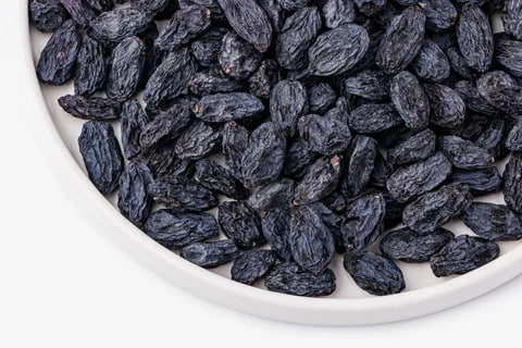 تصویر 3 از مویز سیاه با هسته تهیه شده از انگورهای مرغوب